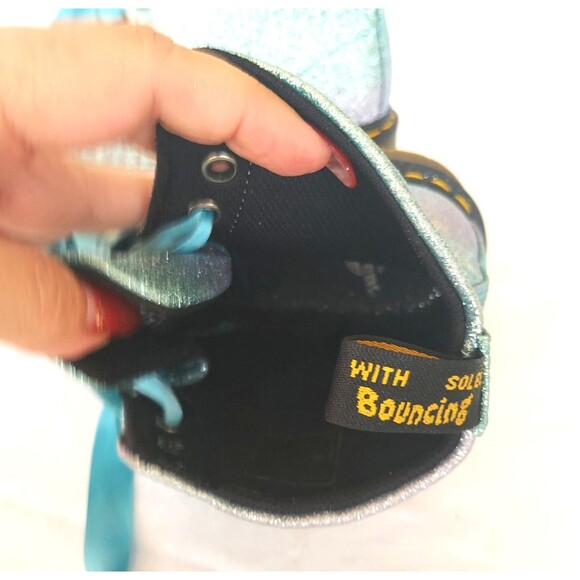 DR. MARTENS Pascal 8-Eye Boots Fine Blue Glitter Combat Ribbon Laces Sz7 New - Picture 8 of 10